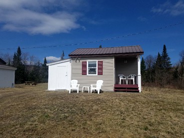 Cabin for Couples, Perfect for a Romantic Getaway in New Hampshire - Stewartstown, New Hampshire - glamping.directory