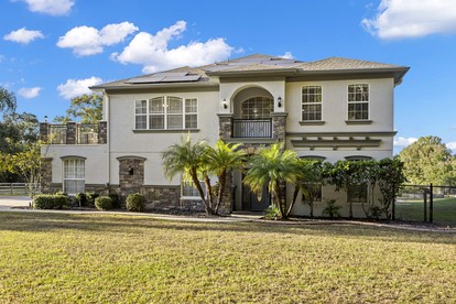 Modern Spacious Getaway: Heated Pool, Movie Room, Huge Yard & Event-Friendly in New Port Richey, Florida - glamping.directory