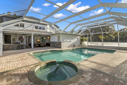 Modern Spacious Getaway: Heated Pool, Movie Room, Huge Yard & Event-Friendly in New Port Richey, Florida - New Port Richey, Florida - glamping.directory