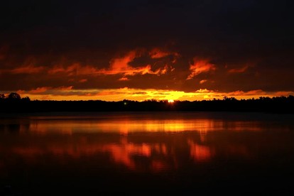 Lakefront Cabin on Oxbow Lake in Wisconsin's Last Wilderness, Presque Isle - Presque Isle, Wisconsin - glamping.directory