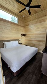 Cozy Hideaway Chalet with Unforgettable Sunset Views in Williams, Arizona - Williams, Arizona - glamping.directory