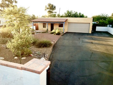 Romantic Cottage Rental with Catalina Mountain Views near Tucson, Arizona - Tucson, Arizona - glamping.directory