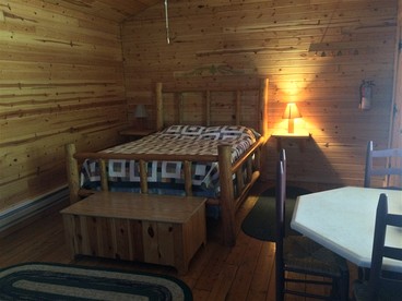 Charming Loft-Style Cabin Rental for Six near Missoula, Montana - Hall, Montana - glamping.directory