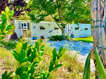 Cozy Container in Devore Heights, California, for Glamping Getaways on Route 66 - Devore Heights, California - glamping.directory