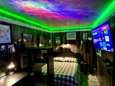 Cozy Container in Devore Heights, California, for Glamping Getaways on Route 66 - Devore Heights, California - glamping.directory