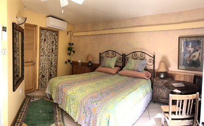 Peaceful Vacation Suite Rental Overlooking Mescal Canyon in Clarkdale, Arizona - Clarkdale, Arizona - glamping.directory