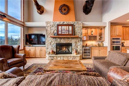 Gorgeous Breckenridge Cabin Rental for Rocky Mountain Vacations in Colorado - Breckenridge, Colorado - glamping.directory