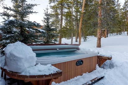 Gorgeous Breckenridge Cabin Rental for Rocky Mountain Vacations in Colorado - Breckenridge, Colorado - glamping.directory