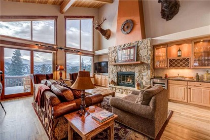 Gorgeous Breckenridge Cabin Rental for Rocky Mountain Vacations in Colorado - Breckenridge, Colorado - glamping.directory
