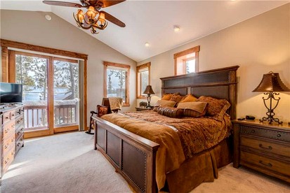 Gorgeous Breckenridge Cabin Rental for Rocky Mountain Vacations in Colorado - Breckenridge, Colorado - glamping.directory